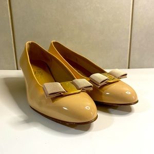 Salvatore Ferragamo Vara Pow Pump Shoes